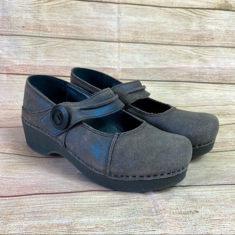 NWOT Dansko 38 raw suede  leather Mary Janes. Gray   Size 7.7. 8